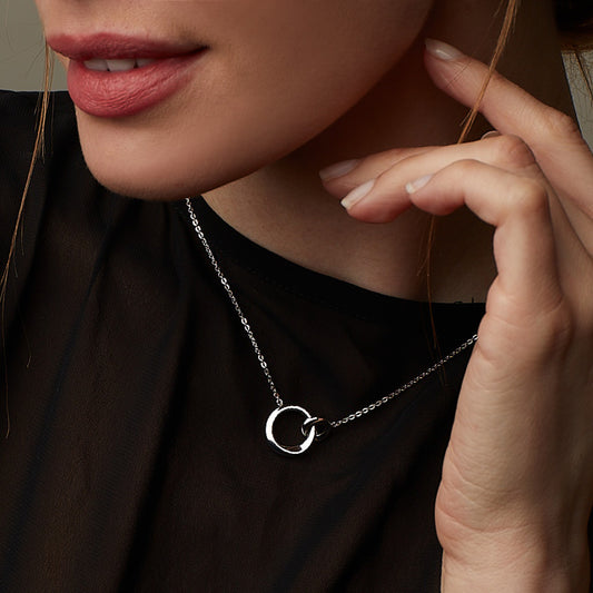 Kit Heath Bevel Cirque Link Sterling Silver Necklace White Gold Kit Heath Bevel Cirque Link Sterling Silver Necklace White Gold