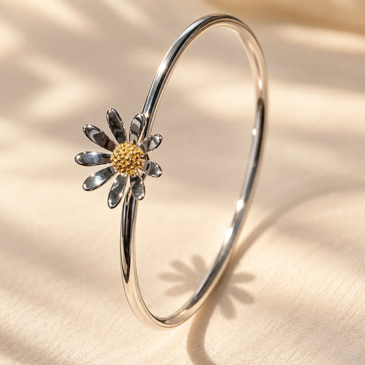 Meadow Daisy Sterling Silver Bangle Meadow Daisy Sterling Silver Bangle