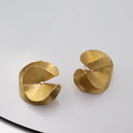 Flamenco Gold Plated Swirls Stud Earrings White Gold Flamenco Gold Plated Swirls Stud Earrings White Gold