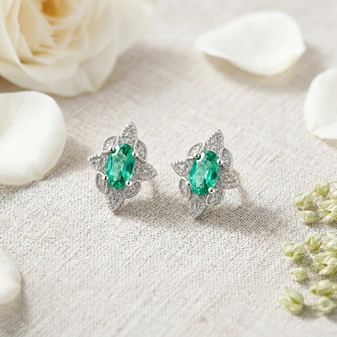 9ct White Gold Art Deco Emerald Stud Earrings