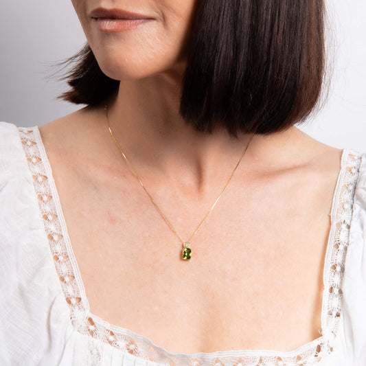 9ct Yellow Gold Cushion Peridot and Diamond Pendant 9ct Yellow Gold Cushion Peridot and Diamond Pendant 9ct Yellow Gold Cushion Peridot and Diamond Pendant 9ct Yellow Gold Cushion Peridot and Diamond Pendant