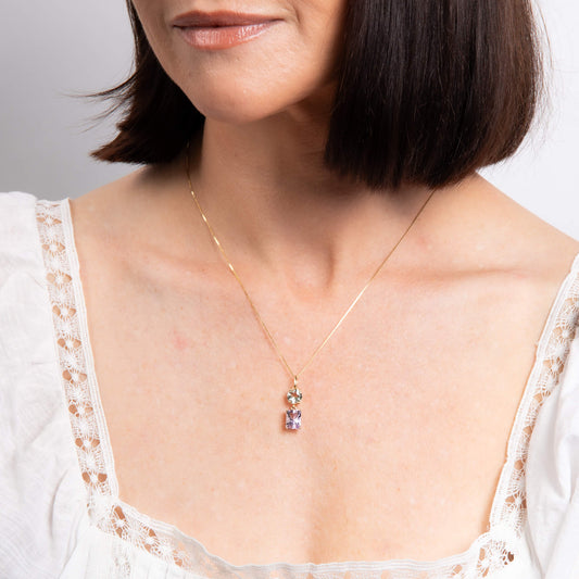 9ct Yellow Gold Toi et Moi Quartz and Amethyst Pendant 9ct Yellow Gold Toi et Moi Quartz and Amethyst Pendant 9ct Yellow Gold Toi et Moi Quartz and Amethyst Pendant 9ct Yellow Gold Toi et Moi Quartz and Amethyst Pendant