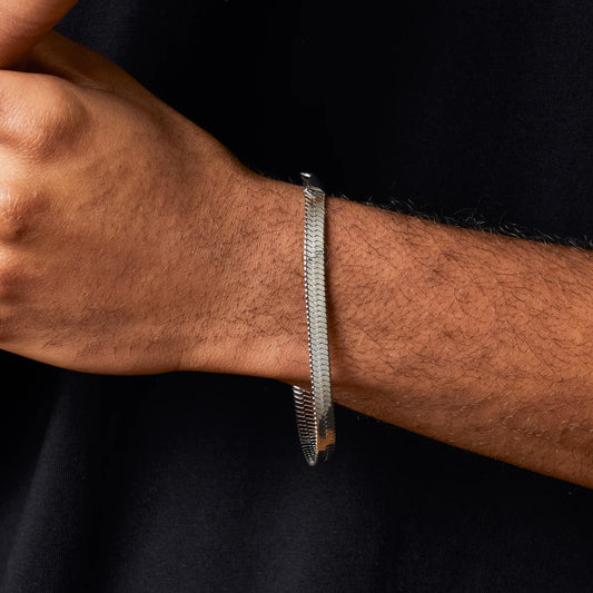 Fred Bennett Mens Stainless Steel Herringbone Chain Bracelet Fred Bennett Mens Stainless Steel Herringbone Chain Bracelet Fred Bennett Mens Stainless Steel Herringbone Chain Bracelet Fred Bennett Mens Stainless Steel Herringbone Chain Bracelet