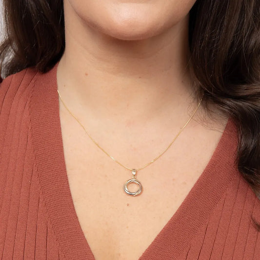 9ct Yellow White and Rose Gold Twist Pendant 9ct Yellow White and Rose Gold Twist Pendant 9ct Yellow White and Rose Gold Twist Pendant 9ct Yellow White and Rose Gold Twist Pendant