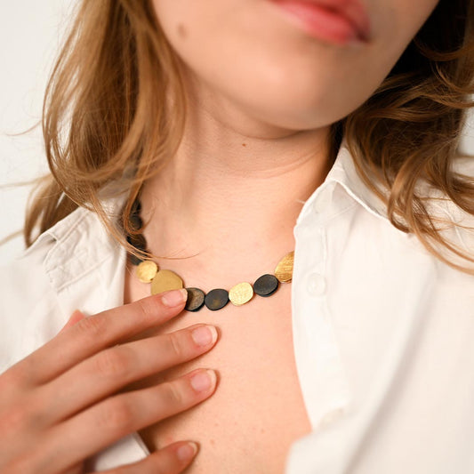 Pebbles Rolling Disc Statement Necklace White Gold Pebbles Rolling Disc Statement Necklace White Gold
