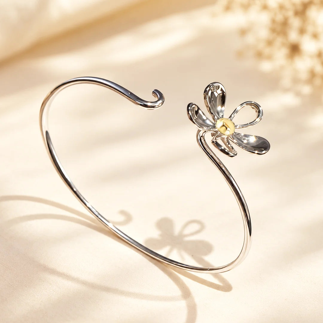 Daisy Bloom Sterling silver Bangle