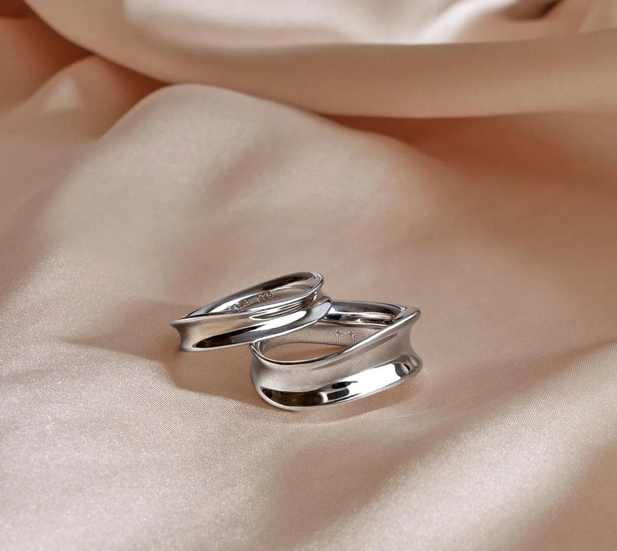 How to Select the Perfect Wedding Ring
