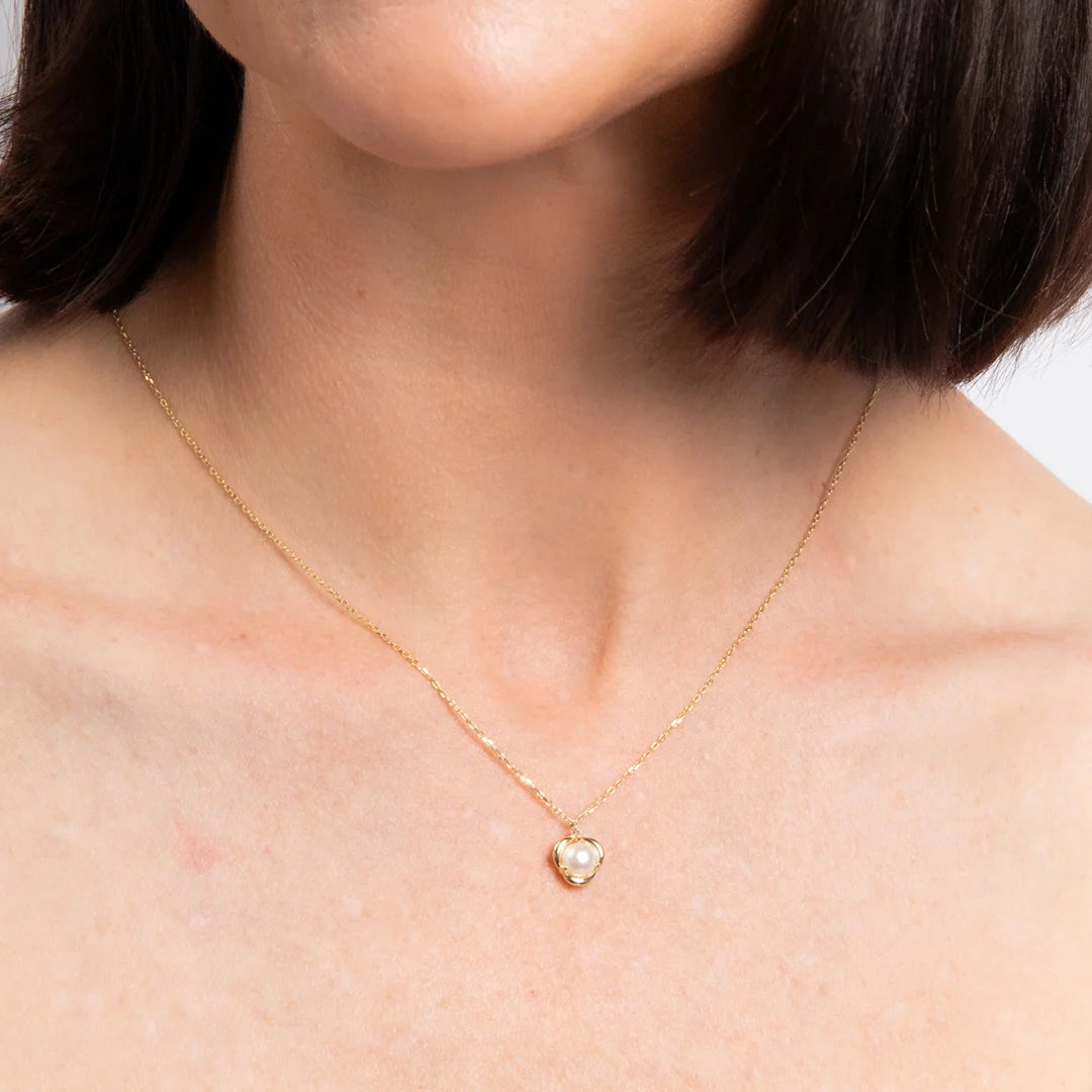 9ct Yellow Gold Flora Pearl Necklace