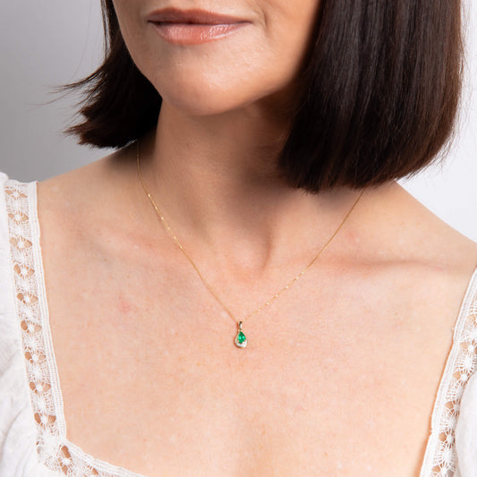 9ct Yellow Gold Emerald Diamond Teardrop Pendant 9ct Yellow Gold Emerald Diamond Teardrop Pendant