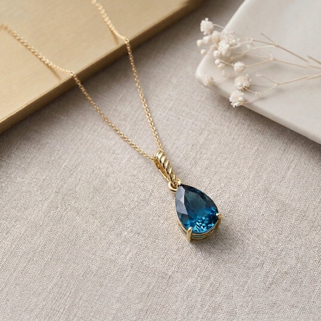 9ct Yellow Gold London Blue Topaz Twist Rope Pendant
