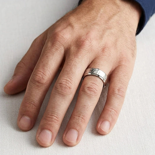 Fred Bennett Mens Stainless Steel Hammer Textured Ring