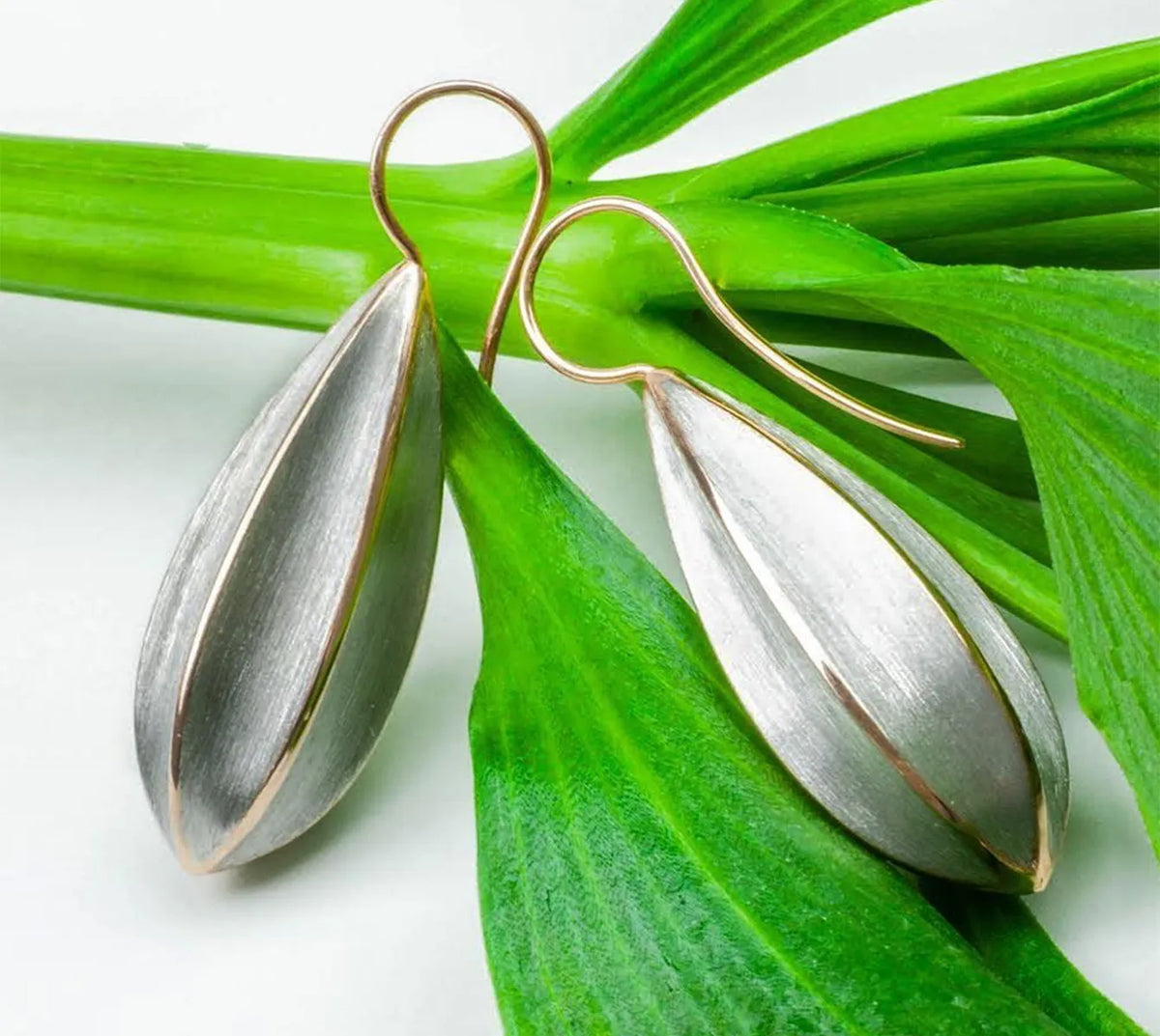 Jewellery That Is Beautiful from Every Angle