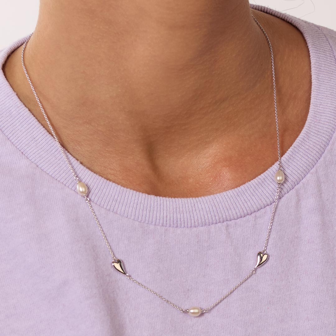 Kit Heath Sterling Silver Desire Kiss Pearl Station Necklace