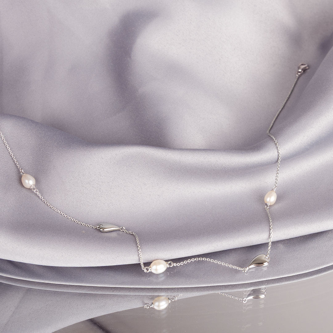 Kit Heath Sterling Silver Desire Kiss Pearl Station Necklace