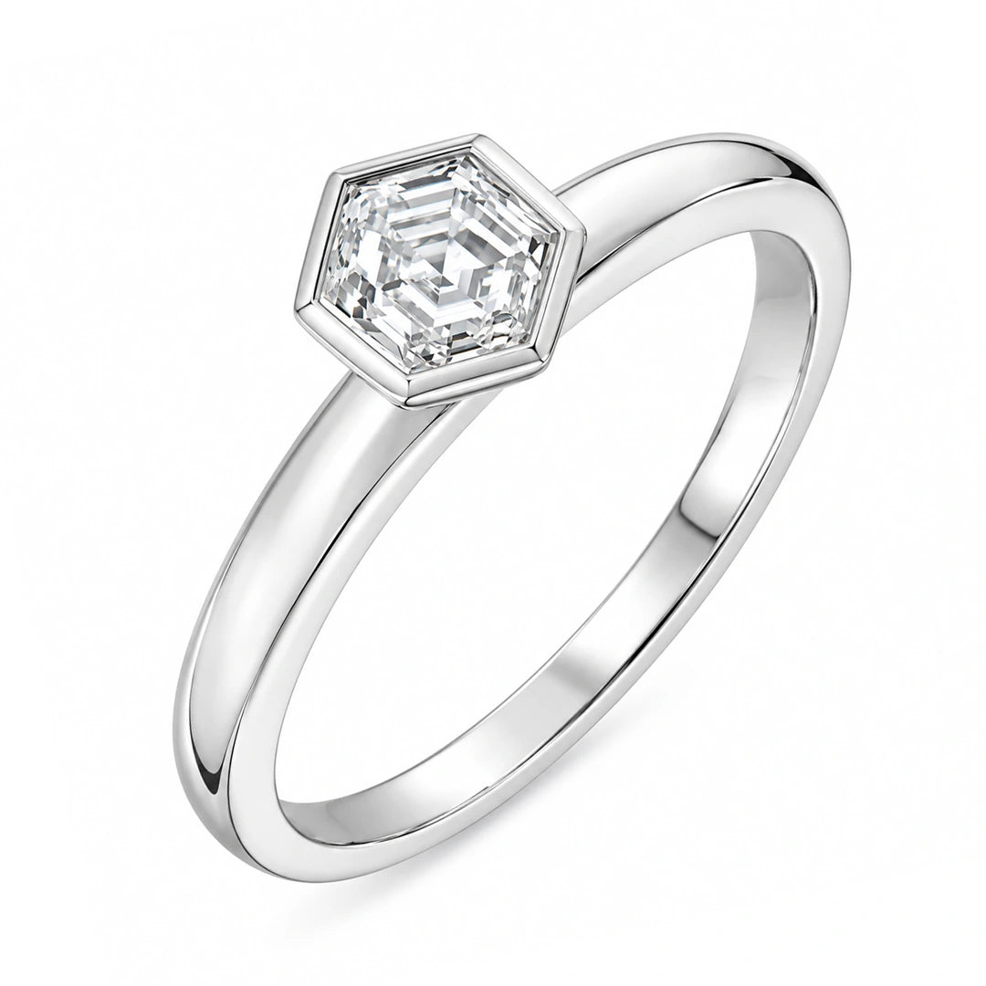 Rayon De Miel Solitaire Ring