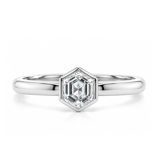 Rayon De Miel Solitaire Ring
